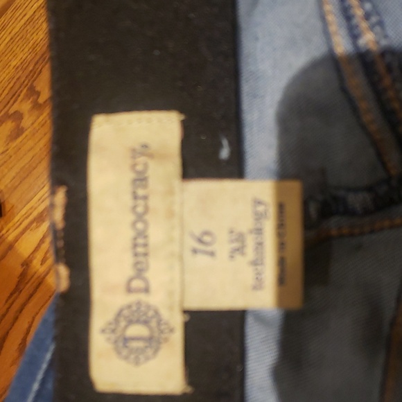 Nwt Size 16 and Democracy Women's Blue Jeans - Picture 12 of 13
